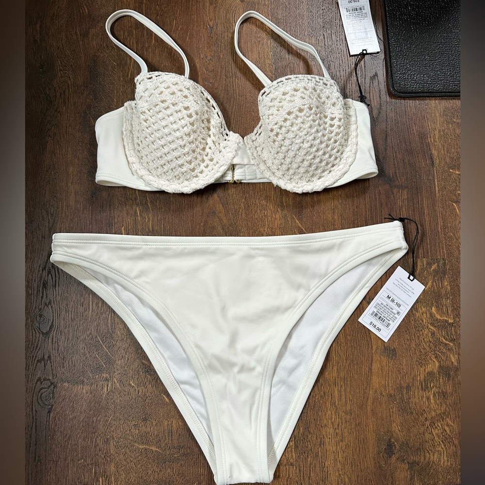 Shade and Shore target swimsuit - brand new, never worn.